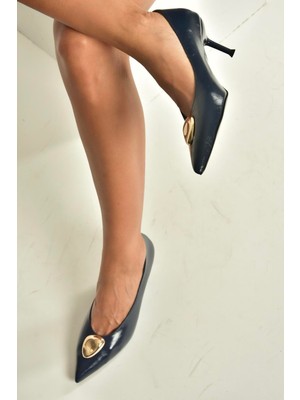 Fox Shoes V820621760 Lacivert Rustik Ince Topuklu Sivri Burun Kadın Ayakkabı