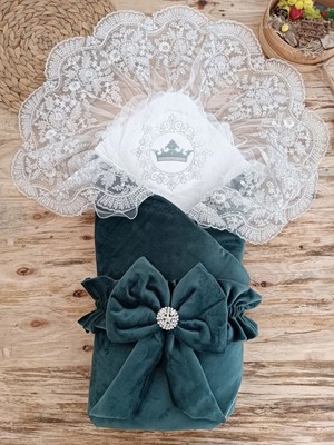 Litaetrend Yenidoğan Saray Kadife Taç Nakışlı Inci Fiyonklu Dantel Duvak Trilüks Kundak Bebek Battaniye Yeşil