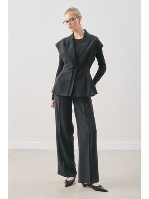 Manuka Dökümlü Tencel Pileli Pantolon Siyah