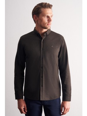 İmza Koyu Kahverengi Smart Düğmeli Yaka Uzun Kol Cepsiz Slim Fit Casual Gömlek 1004255170