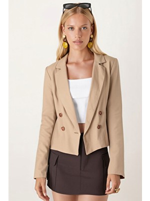 Armonika Kadın Krem Kruvaze Yaka Gabardin Crop Ceket ARM-24Y001010
