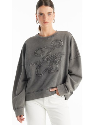 Ted Baker Bisiklet Yaka Nakışlı Antrasit Kadın Sweatshırt TBWRTS1081