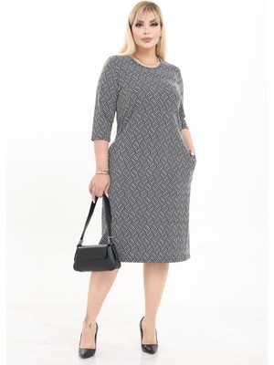 Modayız Çift Cepli Desenli Esnek Kışlık Büyük Beden Midi Elbise 7C-2734
