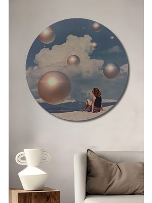 Teona Ahşap Rüya Gibi Küreler Altında Oturan Kadın Ahşap Dekoratif Tablo Yuvarlak Tablo
