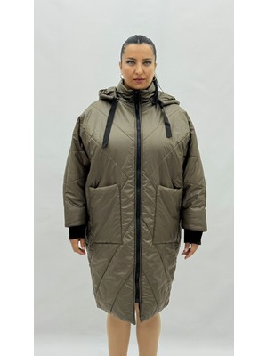 AlanyaXXL Büyük Beden Kapüşonlu Dizlatı Kadın Yarasa Kol Şişme Kaban