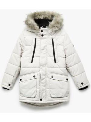 Koton Peluş Detaylı Uzun Kollu Fermuarlı Cepli Uzun Kapşonlu Şişme Mont