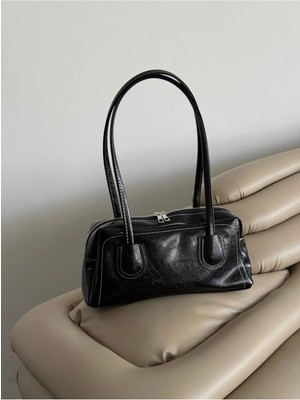 Kadın Fermuarlı Dikiş Detaylı Omuz Çantası Ower