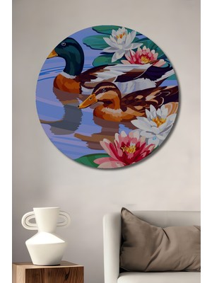 Teona Ahşap Yağlı Boya Görünümlü Göletin Ördekleri ve Nilüfer Çiçekleri Ahşap Dekoratif Tablo Yuvarlak Tablo