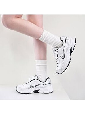 Nike Kadın Initiator Beyaz Günlük Spor Ayakkabı