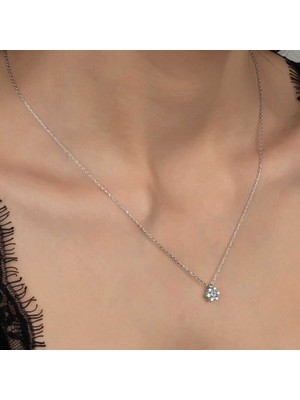 Ucarticaret Swarovski Taşlı Gümüş Tektaş Bayan Kolye