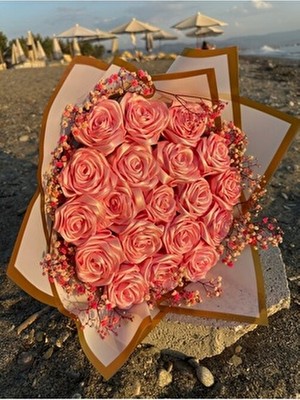 19’lu Solmayan Saten Gül Buketi