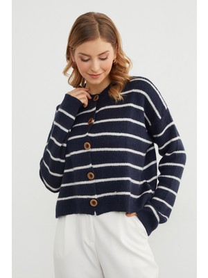FullaModa Çizgili Düğmeli Triko Hırka