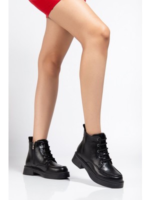 Ellolita Luxury Shoes 02-2001 Siyah Kırışık Rugan Bağcıklı Fermuarlı Günlük Kadın Bot