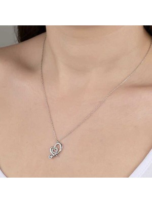 Ucarticaret Swarovski Taşlı Gümüş Kalp Bayan Kolye