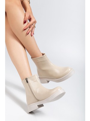 Ellolita Luxury Shoes 02-3033 Bej Kırışık Rugan Fermuarlı Günlük Kadın Bot