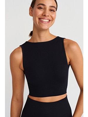 COMEUP Göğüs Pedli Rib Dokulu Sırtı Çapraz Crop Top Siyah