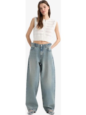 DeFacto Carpenter Fit Yüksek Bel Uzun Paça Uzun Jean Görünümlü Kar Yıkamalı Pantolon E7782AX25AU