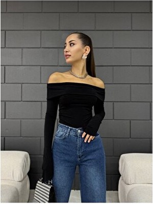 Qutta Kadın Siyah Asimetrik Kesim Asimetrik Kol Sandy Kumaş Madonna Yaka Bluz