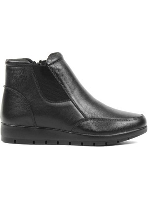 Celal Gültekin Kadın Siyah Fermuarlı Deri Chelsea Bot