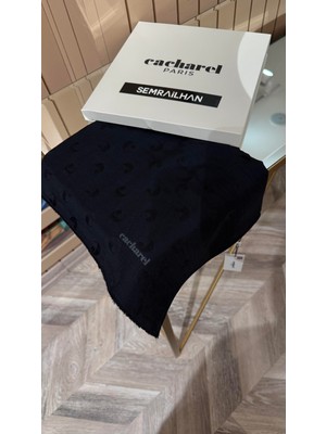 B. Cacharel Logolu Ipek Koton Jakar Etol Şal Siyah