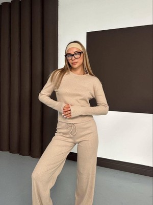 Moderie Butik Kadın Bisiklet Yaka Parmak Geçme Detay Uzun Kollu Bluz ve Pantolon Ikili Takım