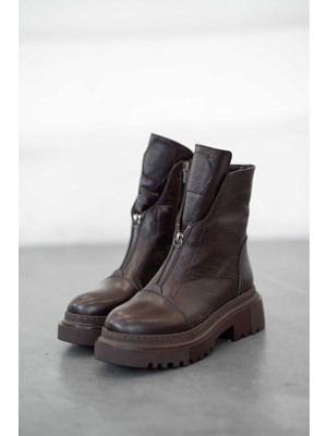 Akbir Barbara Önden Fermuarlı Kadın Hakiki Deri Bot Kahve