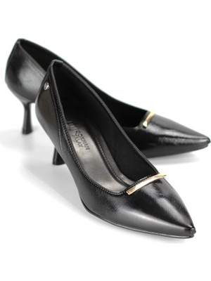 Gökhan Talay Sasha Esnek Yumuşak Kaymaz Taban (4 Cm) Siyah Rugan Ince Çubuk Toka Kadın Topuklu Ayakkabı