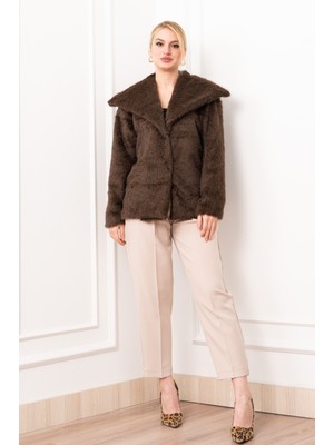 MissVina Geniş Yaka Peluş Kürk Kısa Kaban 2625