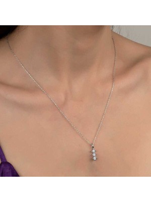 Ucarticaret Swarovski Taşlı Gümüş Üçtaş Tektaş Bayan Kolye