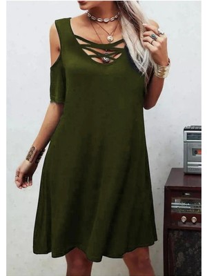 Dekolteli Bağcık Detay Viskon Kumaş Elbise