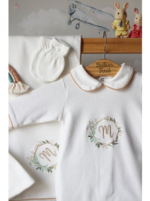 Babies First Isme Özel Nakışlı 6 Parça Yenidoğan Set %100 Pamuk Tulum Battaniye Şapka Yastık Puset Örtü Eldiven