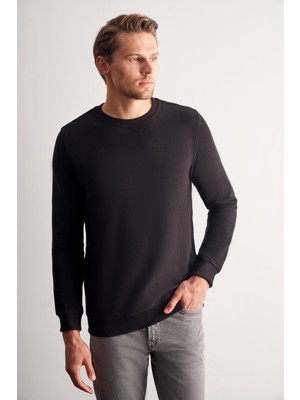 Siyah Uzun Kol Bisiklet Yaka Düz Pamuklu Comfort Fit Sweatshirt 1013255150