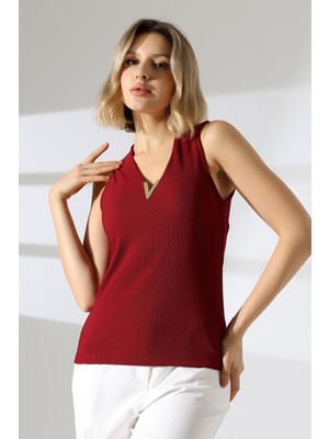 Lubiti Gold Aksesuarlı Kolsuz Bluz