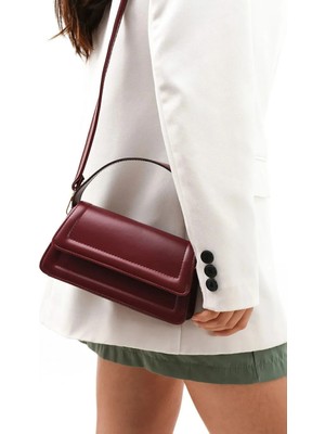 TheMoiss Kapaklı Mini Boy Kadın Omuz Çantası Bordo İmitasyon Deri Şıklığıyla 3 Litre Kapasite