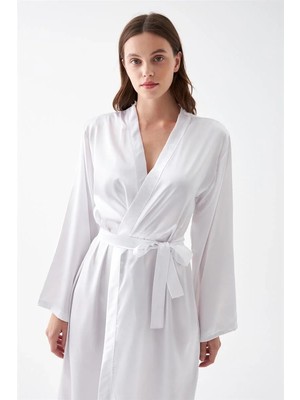 Çamaşır Kenti Kadın Uzun Beyaz Saten Sabahlık