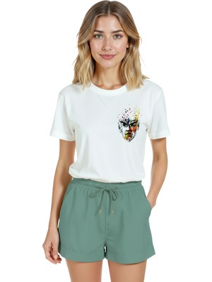 Color Luxe Kadın Beyaz Relaxed Fit %100 Pamuk Tişört – Suluboya Soyut Yüz Baskılı