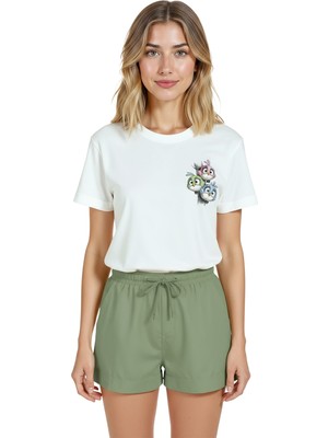 Color Luxe Kadın Beyaz Relaxed Fit %100 Pamuk Tişört – Çizgisel Kuş Ailesi & Sağ Göğüs Baskılı