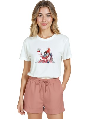 Color Luxe Kadın Beyaz Relaxed Fit %100 Pamuk Tişört – Okuma Köşesi & Sandalye Baskılı