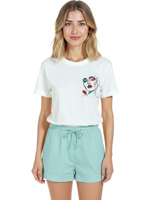 Color Luxe Kadın Beyaz Relaxed Fit %100 Pamuk Tişört – Tek Çizgi Renkli Yüz Minyatür Baskılı