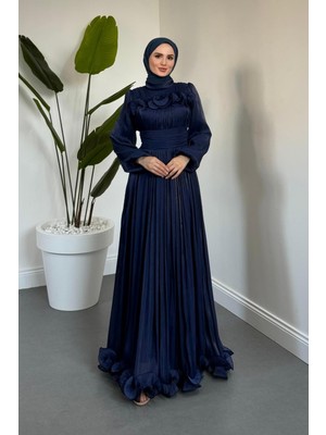 Merven Akyüz Maryam Altı ve Göğüs Kısmı Fırfırlı Janjan Abiye Lacivert