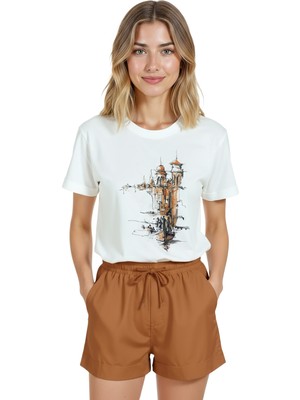 Color Luxe Kadın Beyaz Relaxed Fit %100 Pamuk Tişört – Venedik Gondol ve Kuleler Baskılı