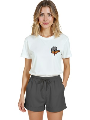 Color Luxe Kadın Beyaz Relaxed Fit %100 Pamuk Tişört – Grafiti Ördek Kafa Baskılı