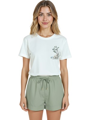 Color Luxe Kadın Beyaz Relaxed Fit %100 Pamuk Tişört – Kıyı Ağacı Suluboya Minyatür Baskılı