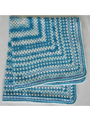 Bezenist Mavi Beyaz El Örgüsü Merserize Bebek Battaniye