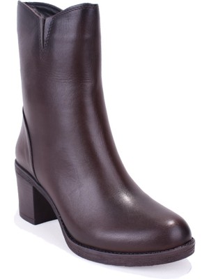 Dagoster DZA07-1314700 Kahve Klasik Topuk Fermuarlı Deri Kadın Bot