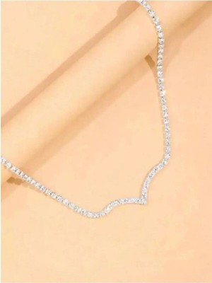 Gümüş Renk Katmanlı Su Yolu V Model Yeni Sezon Vip Zirkon Abiye Kolye