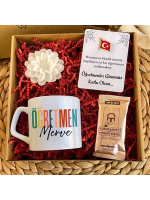 Loren Gift Pastel Harf Tasarımlı Öğretmenler Günü Hediye Kutusu – Isme Özel Kupa