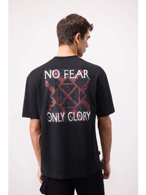 DeFacto %100 Pamuk Vikings Valhalla Boxy Fit Rahat Kalıp Bisiklet Yaka Sırt Baskılı Kısa Kollu Tişört B8091AX25SP