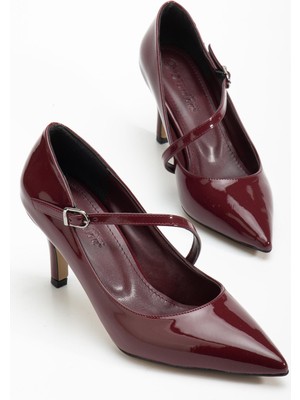 Dilimler Ayakkabı Büyük Beden Kadın Stiletto Ince Topuklu Ayakkabı Bordo Rugan Baretli