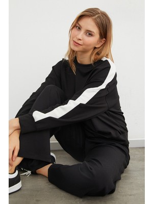 FullaModa Kolu Şeritli Bisiklet Yaka Modal Sweatshirt